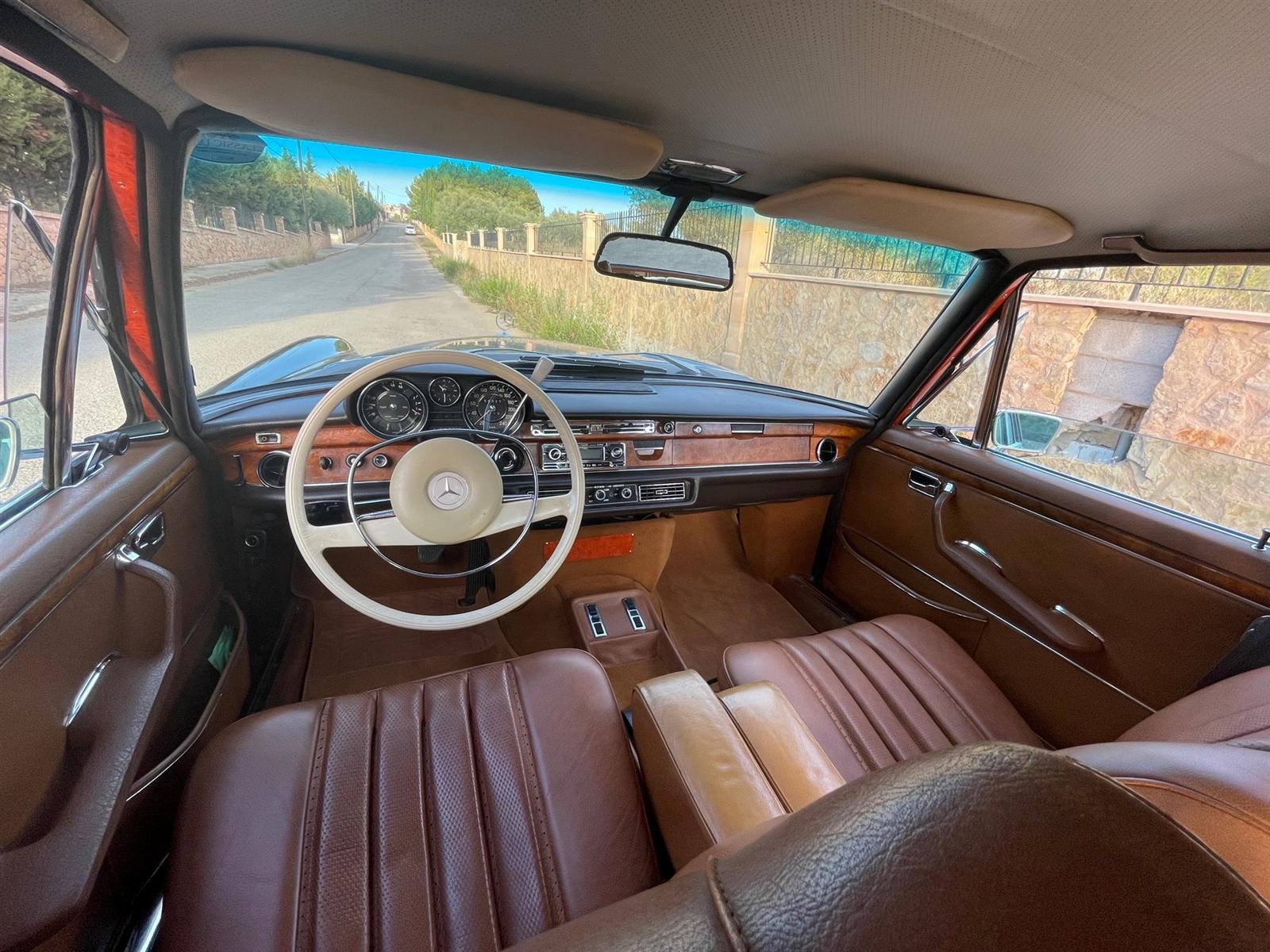 Mercedes 300 SEL photo 4