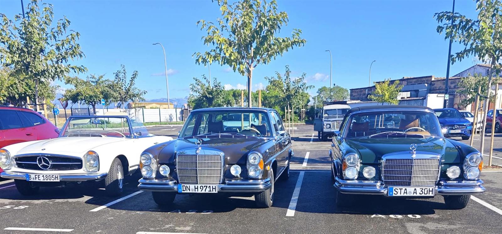 Mercedes 300 SEL photo 9