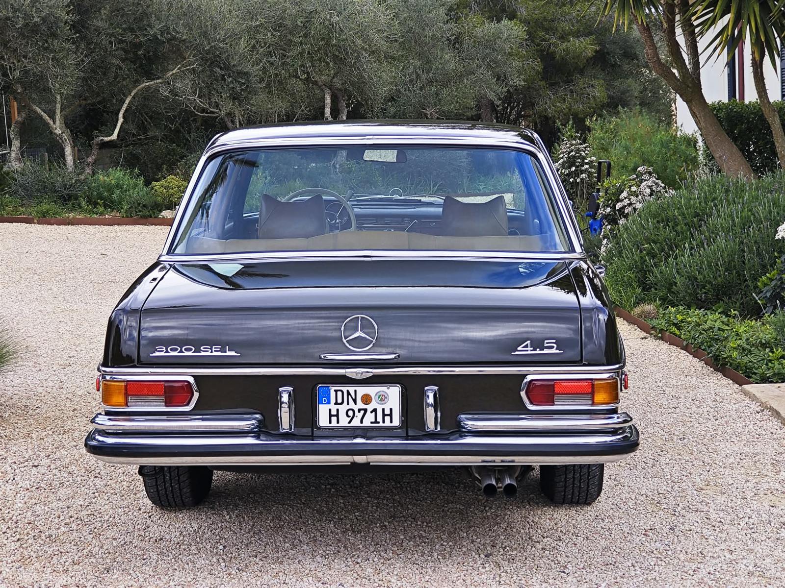 Mercedes 300 SEL photo 21