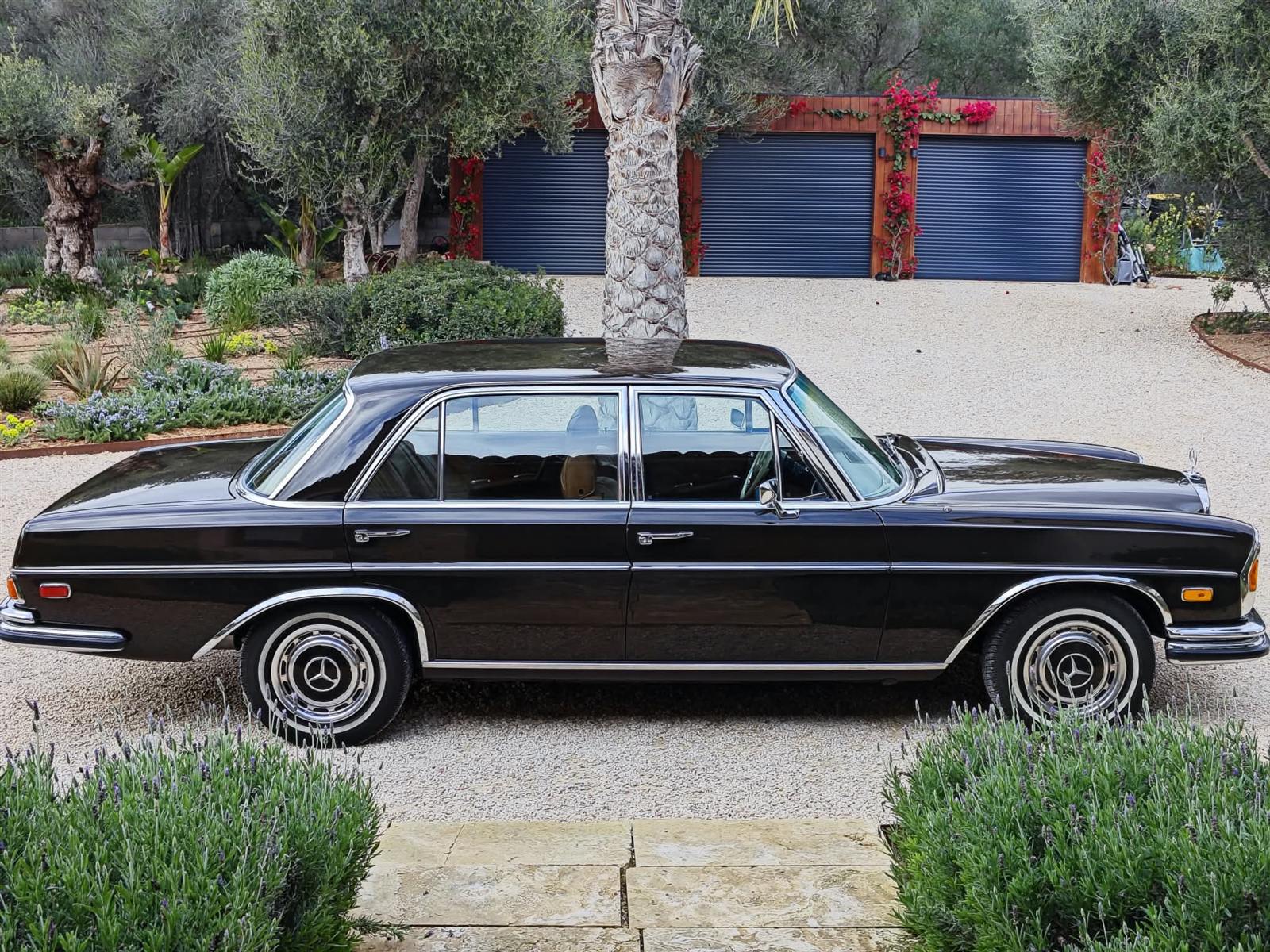 Mercedes 300 SEL photo 22